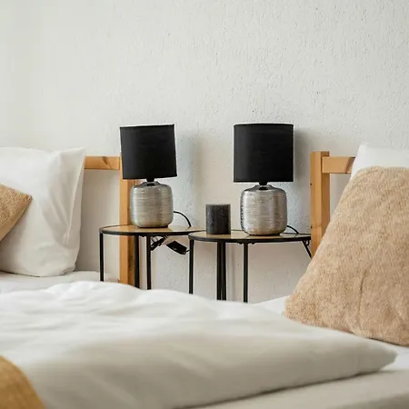 Przytulny Legionow Z Parkingiem By Renters Βρότσλαβ
