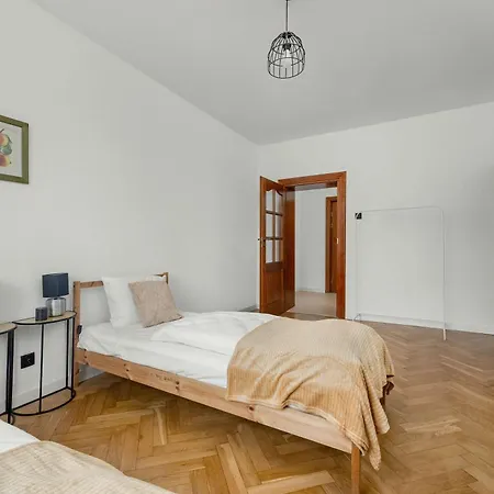 Przytulny Legionow Z Parkingiem By Renters * Βρότσλαβ